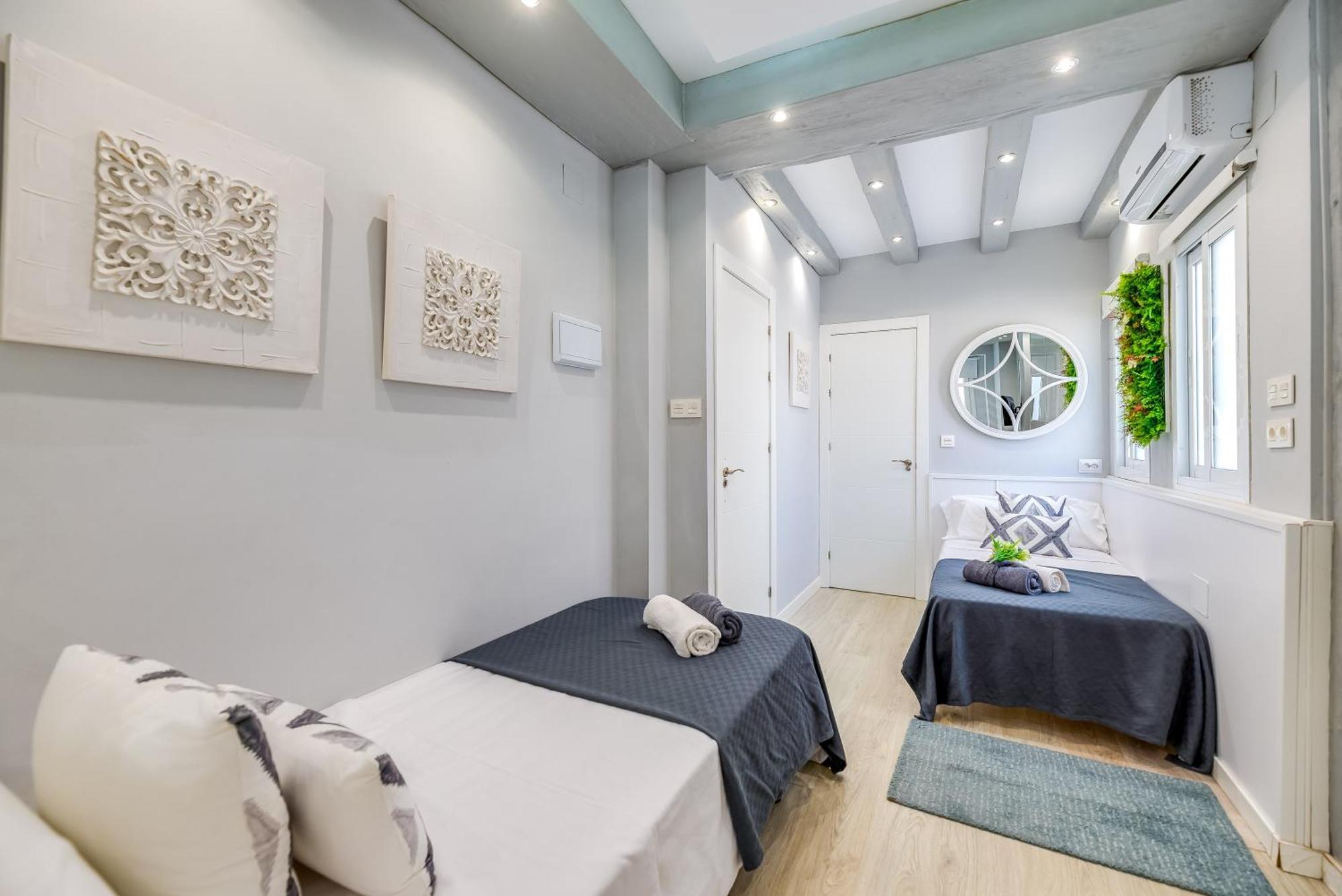 Xpce Merced Square - Picasso Malaga Bagian luar foto